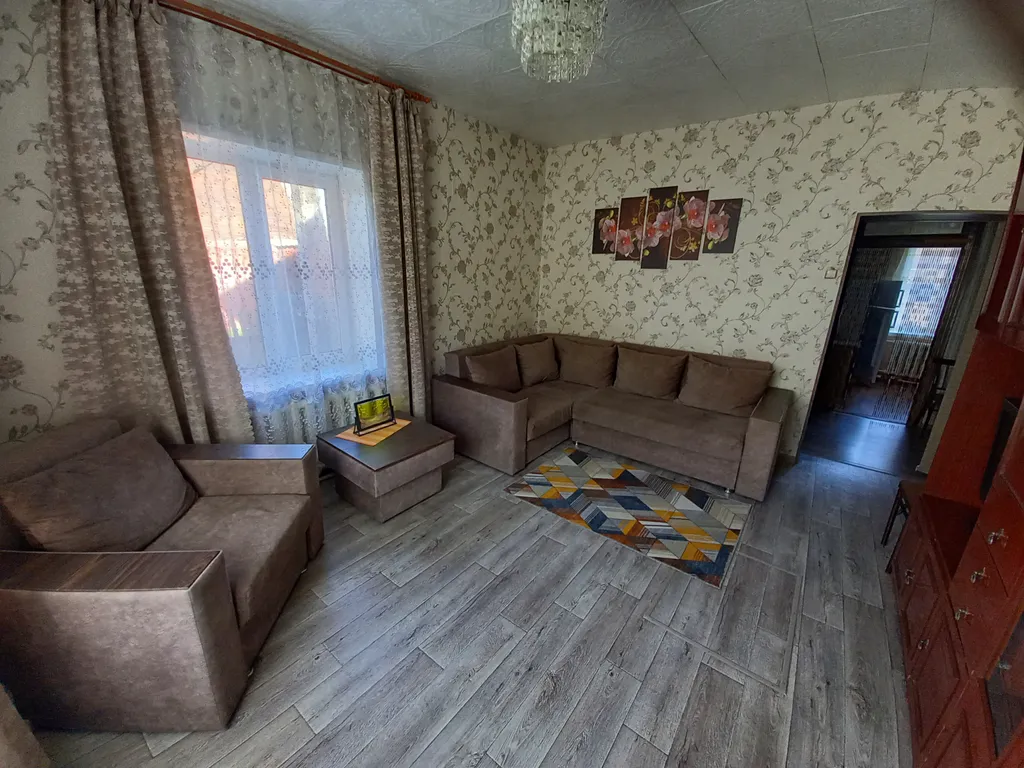 Уютная 3-комнатная квартира — аренда посуточно в Мариинск