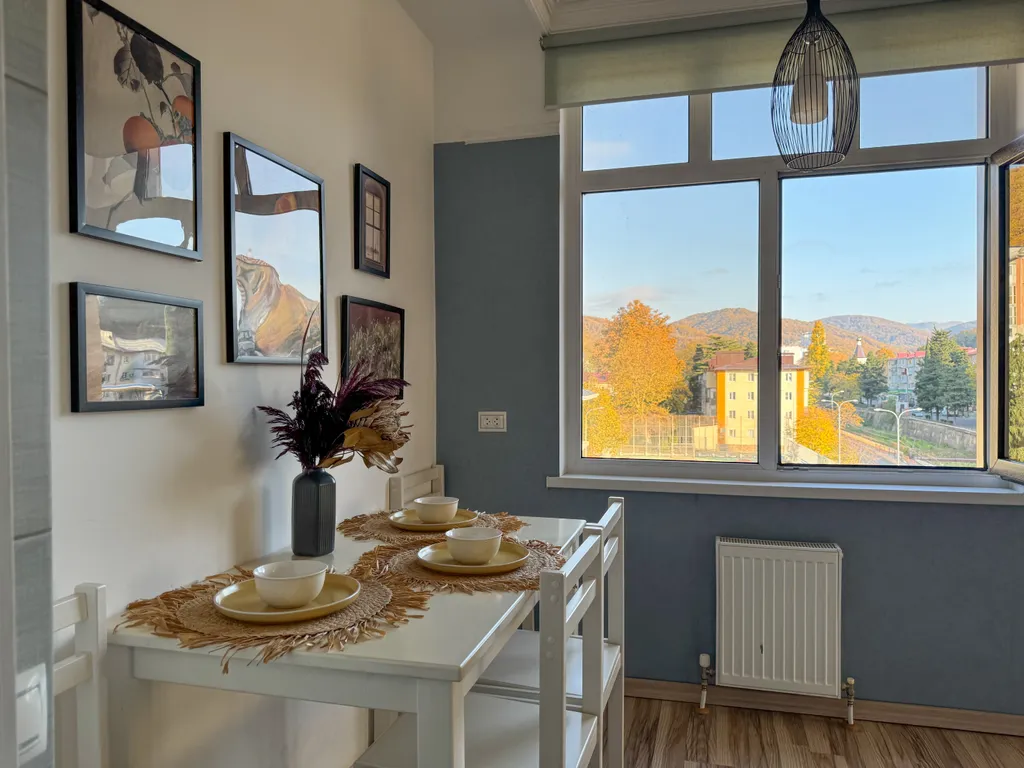 Студия с балконом