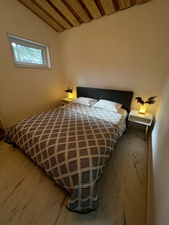 Стильный дом на берегу Ладожского озера с панорамным видом