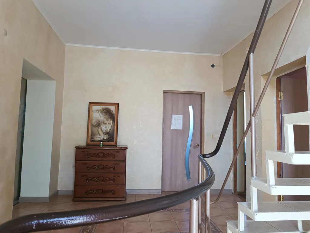 Часть дома с бассейном