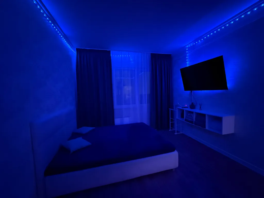 Уютная очень красивая студия, рядом Аура, жд, аэропорт, парк, кафе