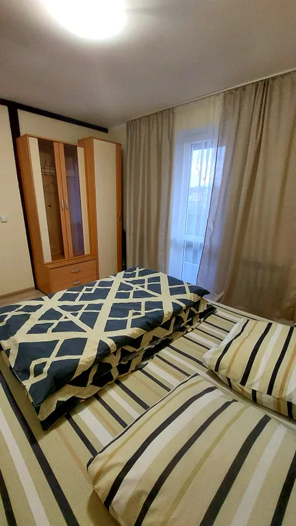 Большой коттедж у озера