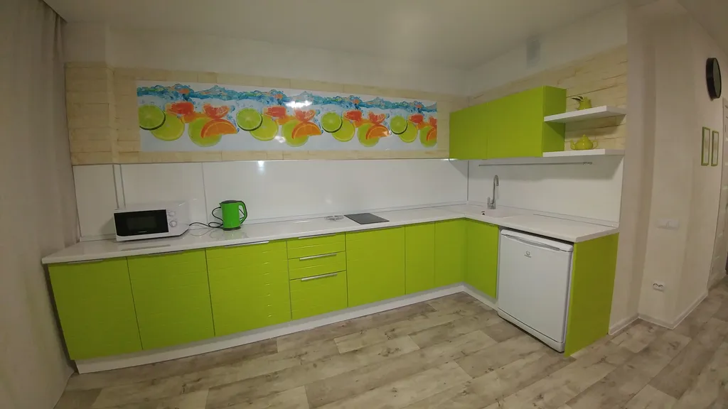 Светлая и просторная квартира-студия с дизайнерским ремонтом