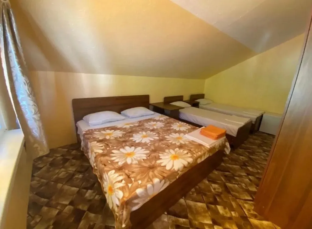 4-х местный номер на мансардном этаже