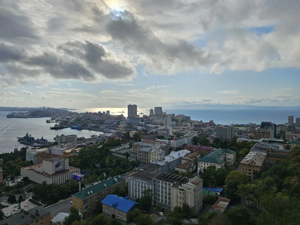 3-ком. в центре Владивостока с видом на море и город