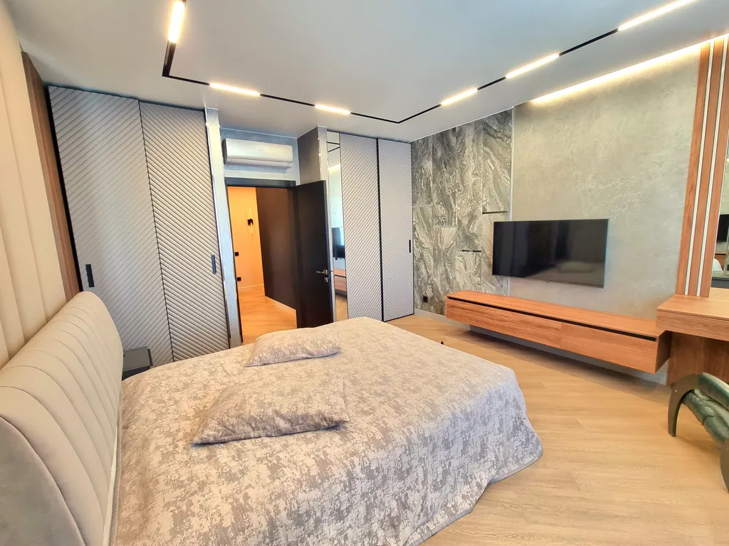 Элитная трехкомнатная квартира премиум класса в центре Хабаровска