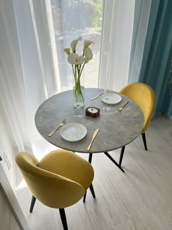 Новая двухкомнатная квартира с видом на море