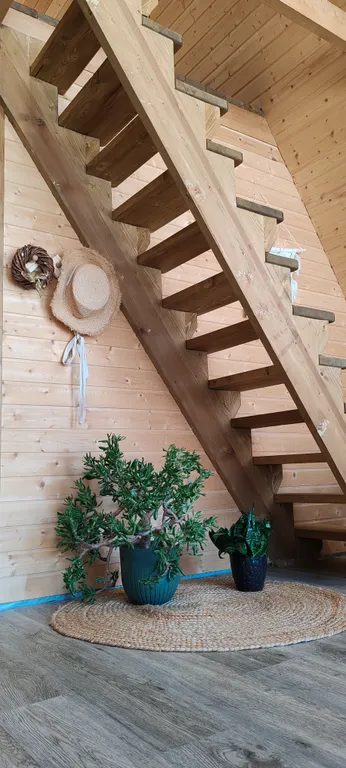 Дом A-frame у подножья горы