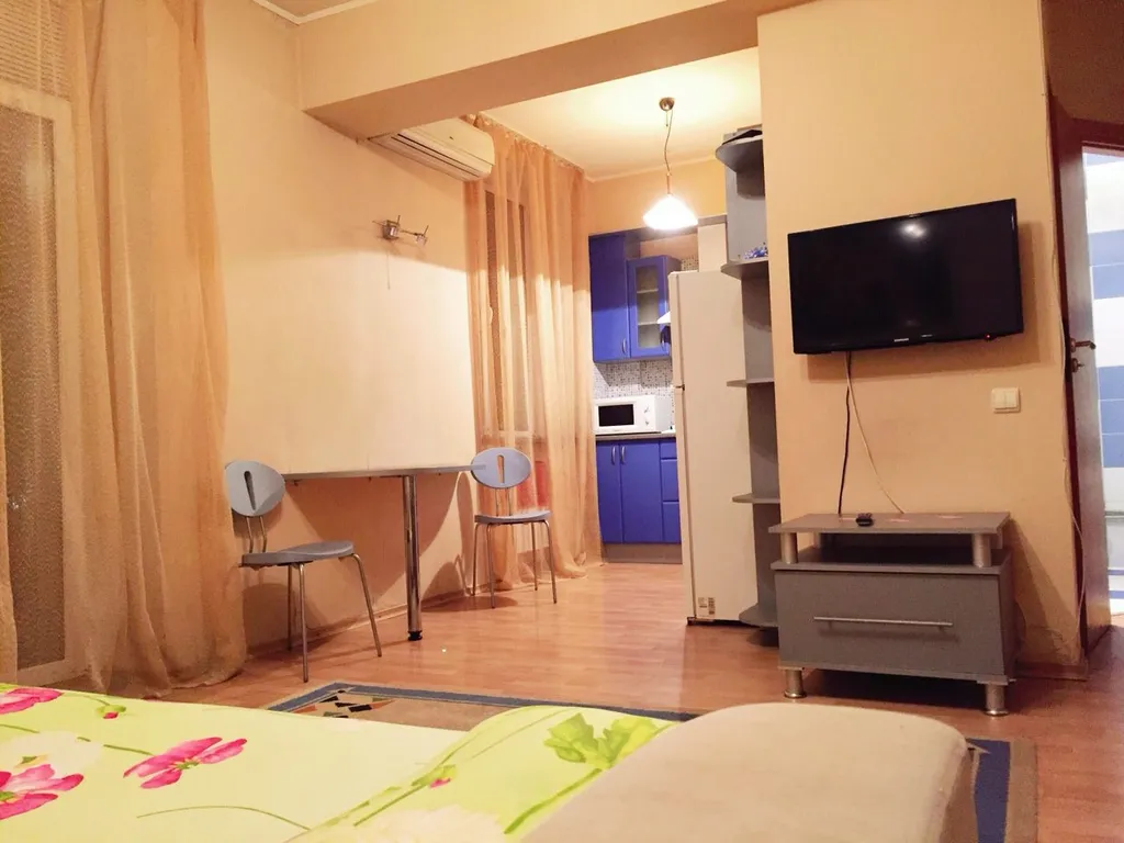 Уютная студия площадь Ленина. Вода 24/7