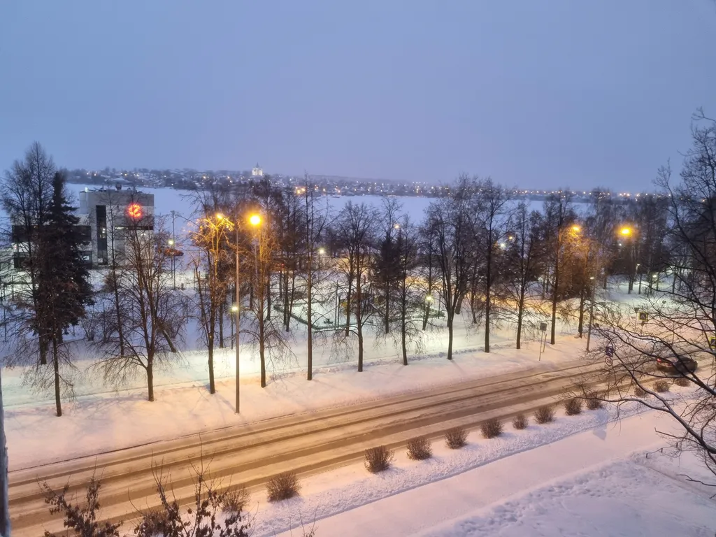 Двухкомнатная квартира Istoma с видом на набережную