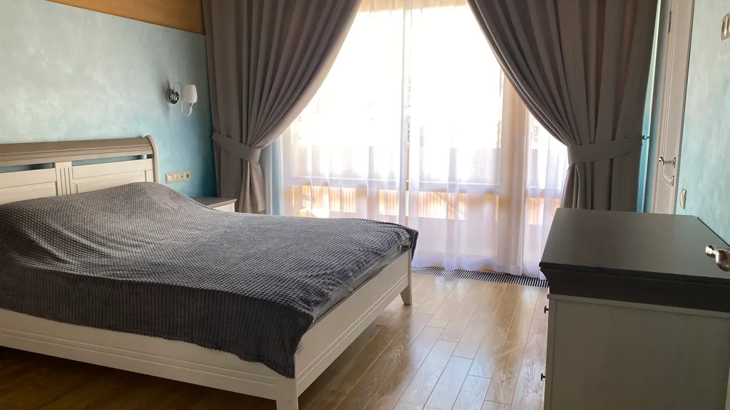 Шале с бассейном