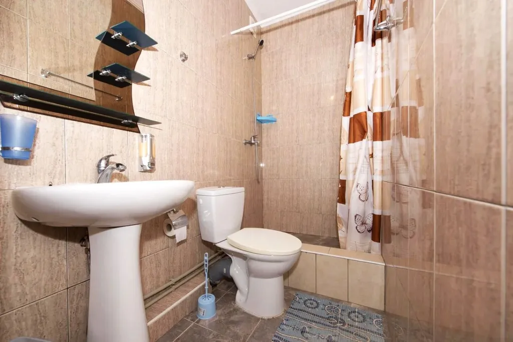 Апартаменты 7,9 с кухней и балконом, с частичным видом на море