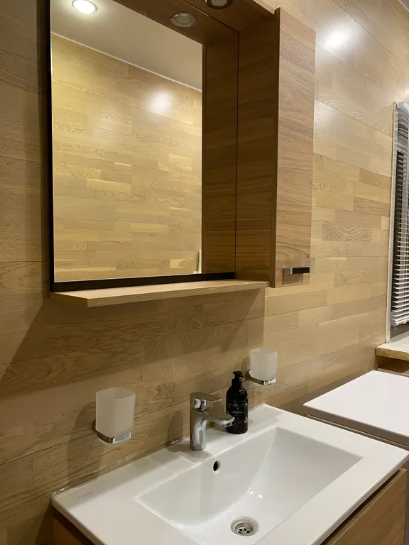 Дом для отдыха с камином, баней, оформлением к празднику