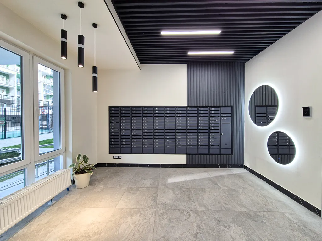 Потрясающая квартира с двумя балконами и видом на реку, лес и горы