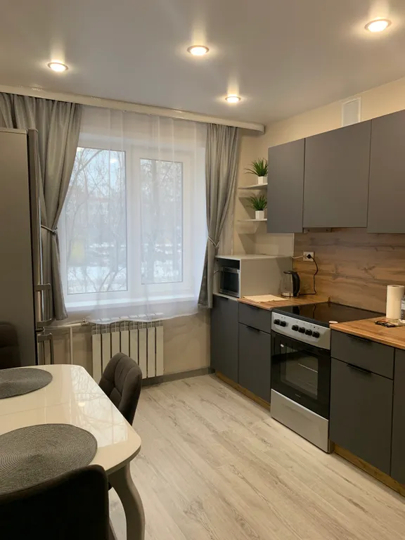 Уютная 1-комнатная квартира — аренда посуточно в Тольятти