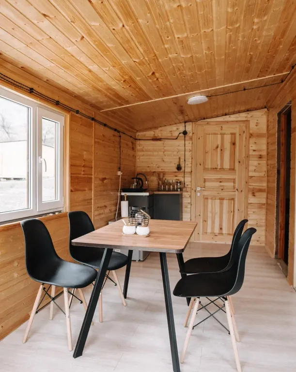 Коттедж Шале с панорамным видом на горы — Салта