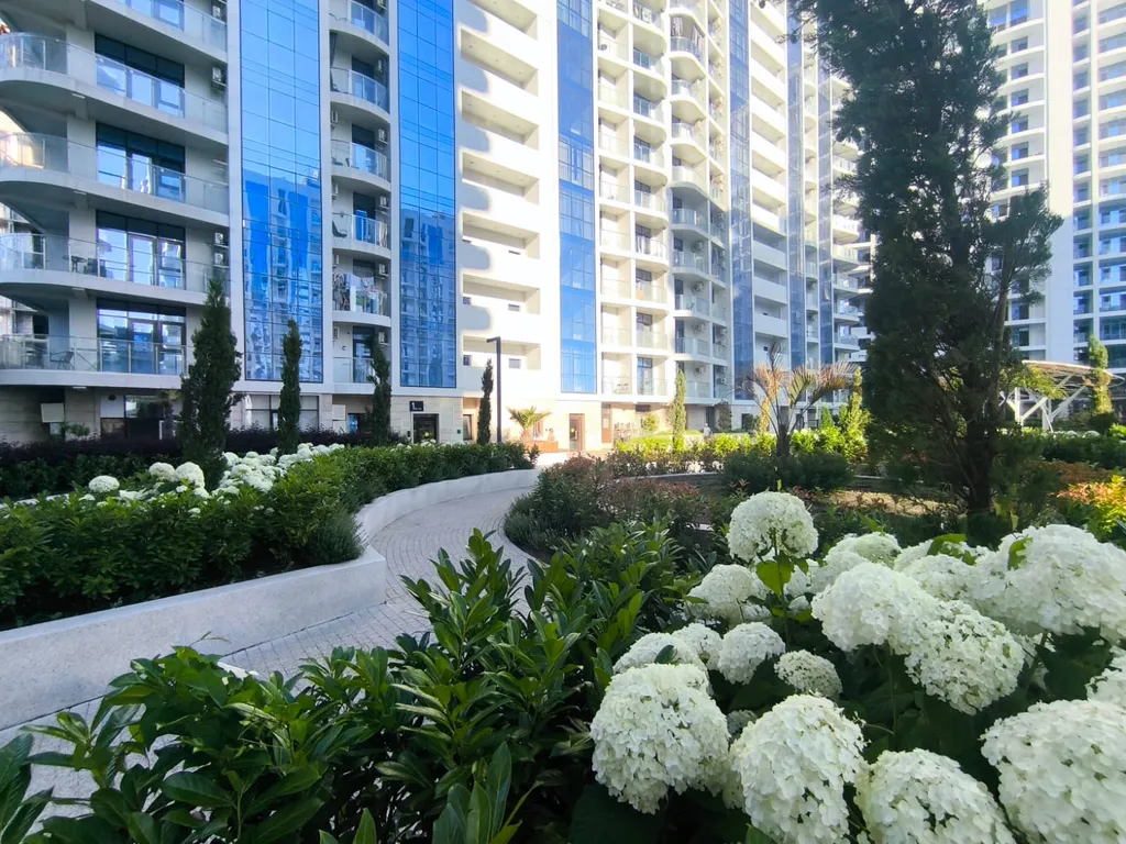 Уютная квартира на побережье с видом на горы