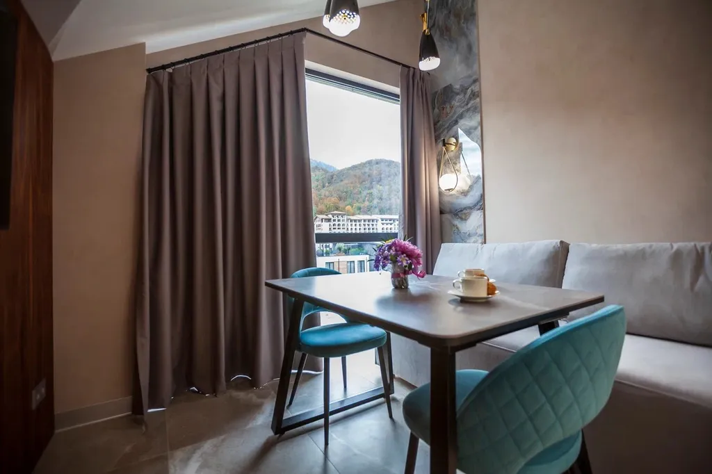 с видом на горы