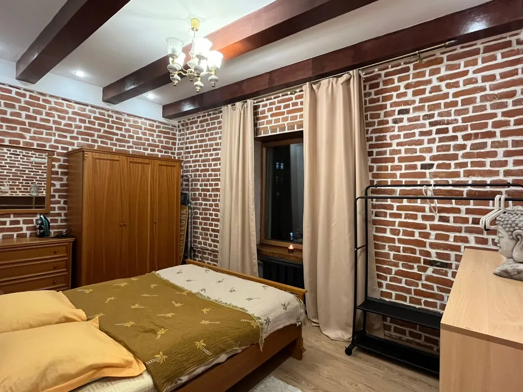 Апартамент Логово Румс