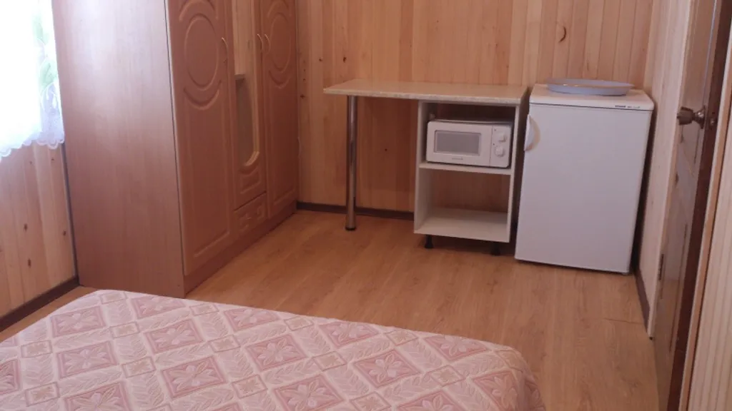 Квартира Квартира Двухкомнатный пятиместный номер на втором  этаже — Витино