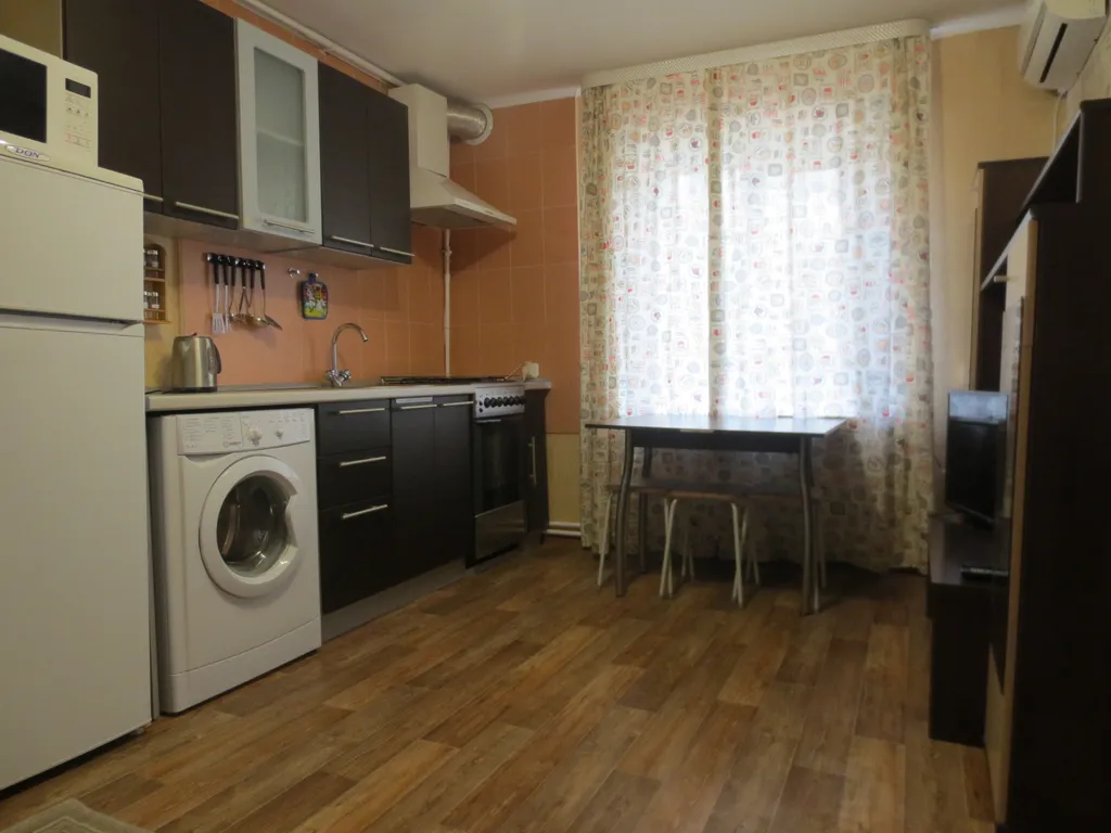 Коттедж Уютный дом в самом центре города — Ессентуки