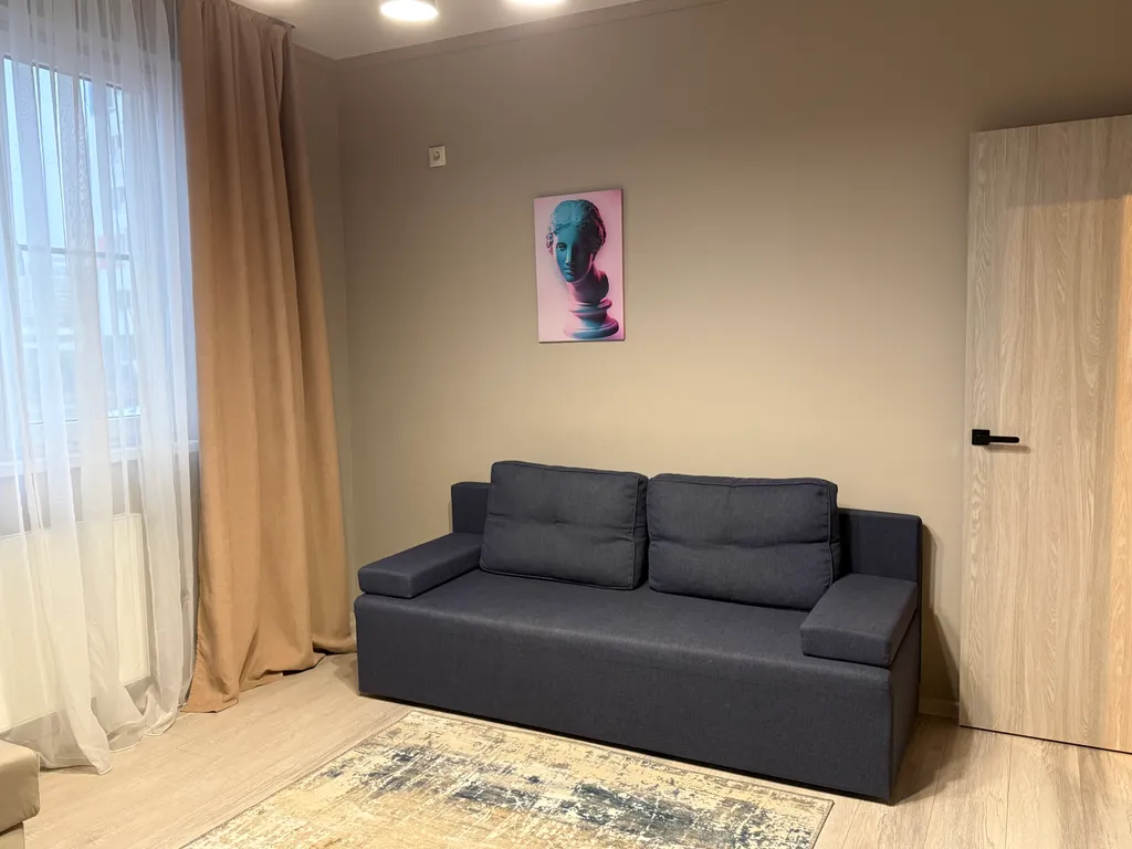 Двушка с евроремонтом и атмосферой загорода