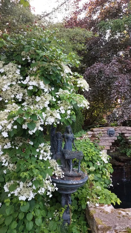 Коттедж с баней и джакузи для семейного отдыха