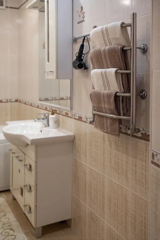 Уютная квартира в элитном районе с видом на озеро в парке имени Кирова