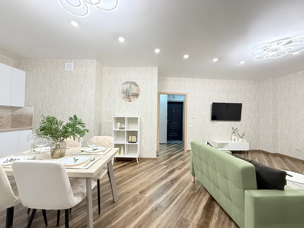 Двушка на 7 человек у нового ЛДС Сибирь-арена