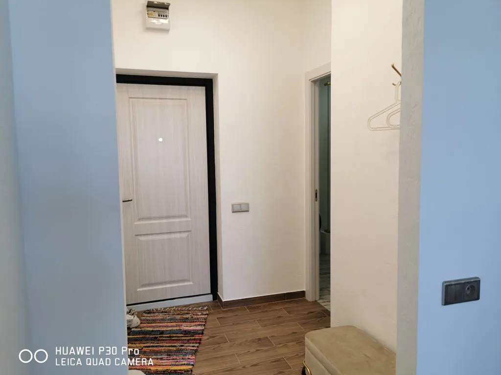 С видом на Площадь