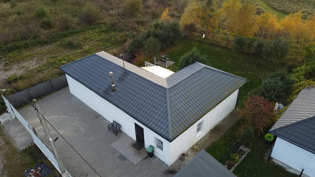 Дом с террасой на берегу моря