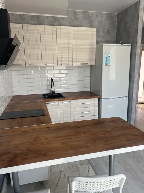 Уютная студия, расположена в 2 остановках от центара города