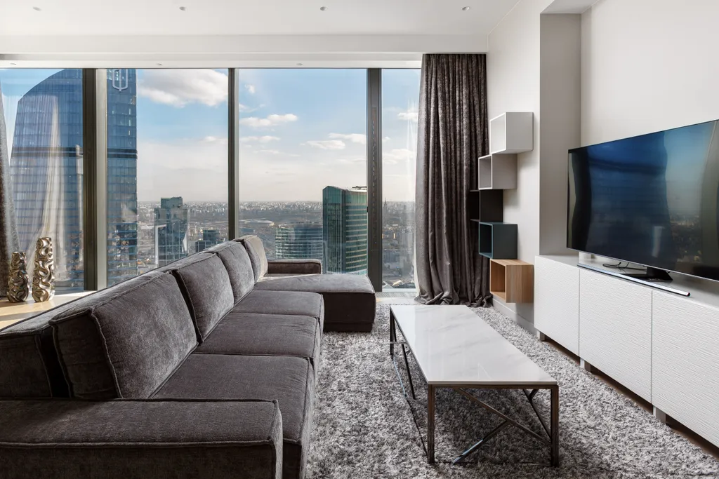 Потрясающая панорама с 73 этажа башни Neva Towers