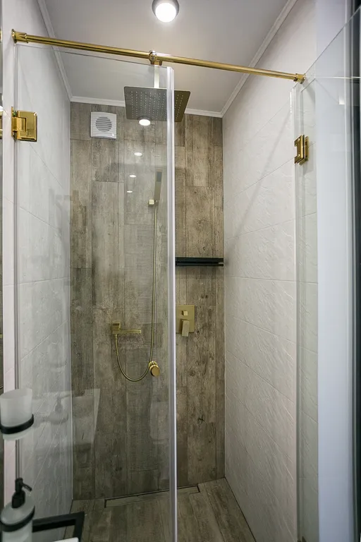 4-комнатная Квартира