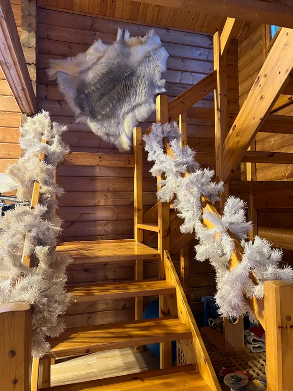 Уютный дом на берегу