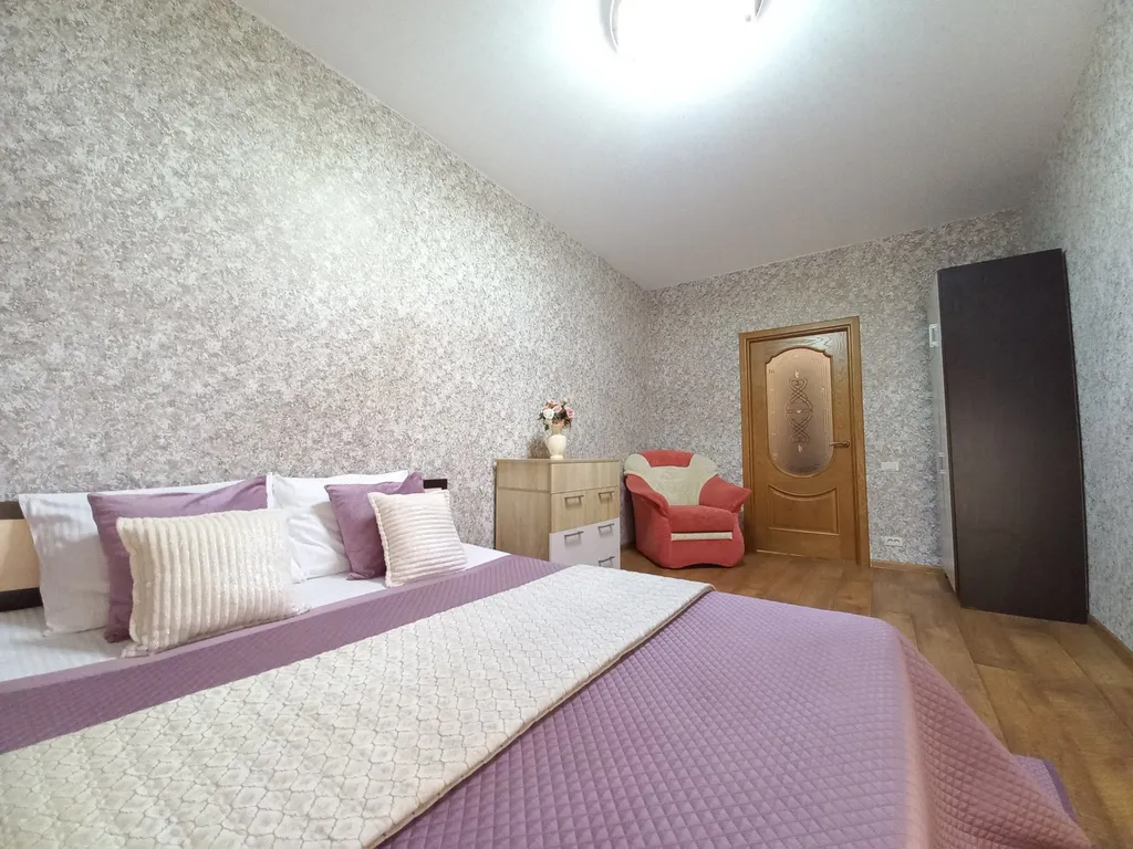 Просторная двушка в центре города