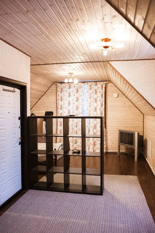 Коттедж Рябиновый домик с видом на лес и реку — Агалатово