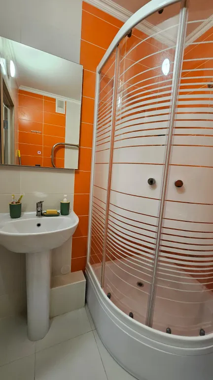 Студия у метро Парнас