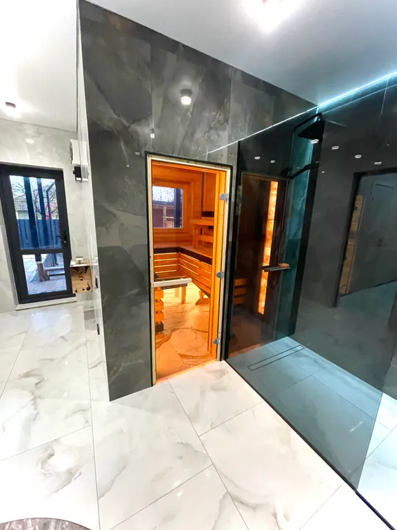 Новый дом с баней