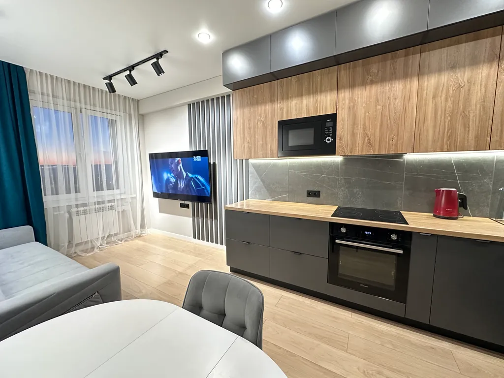 Шикарная евротрешка