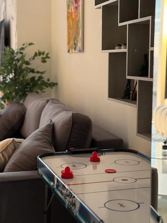 Квартира Квартира Sky City Moscow Уютная студия с Аэрохоккеем в Москва Сити. — Москва