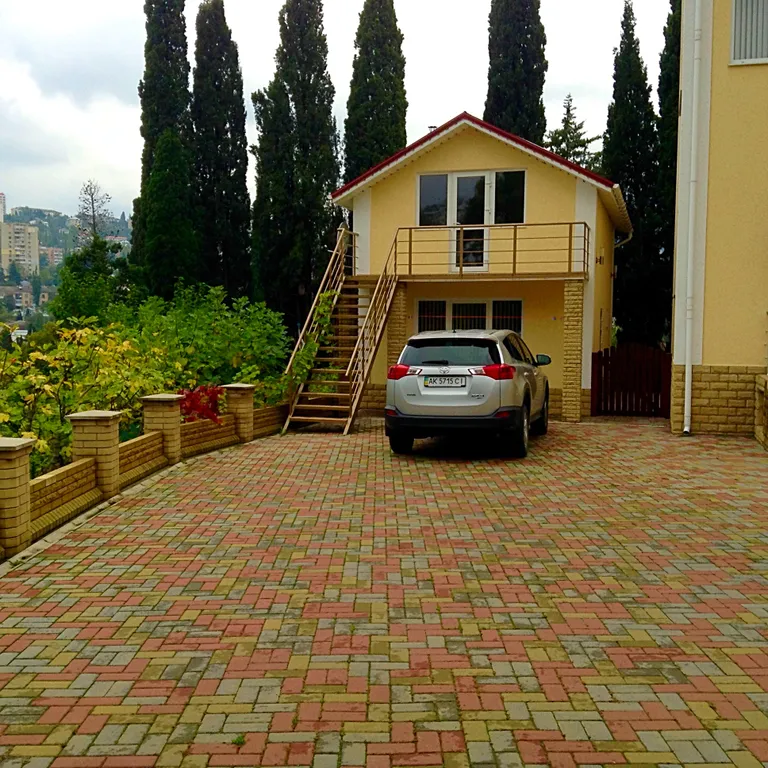 Студия в частном секторе с парковкой