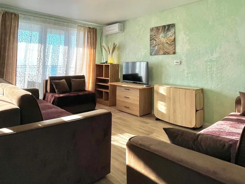 Дом с бассейном на Азовском море Виноград