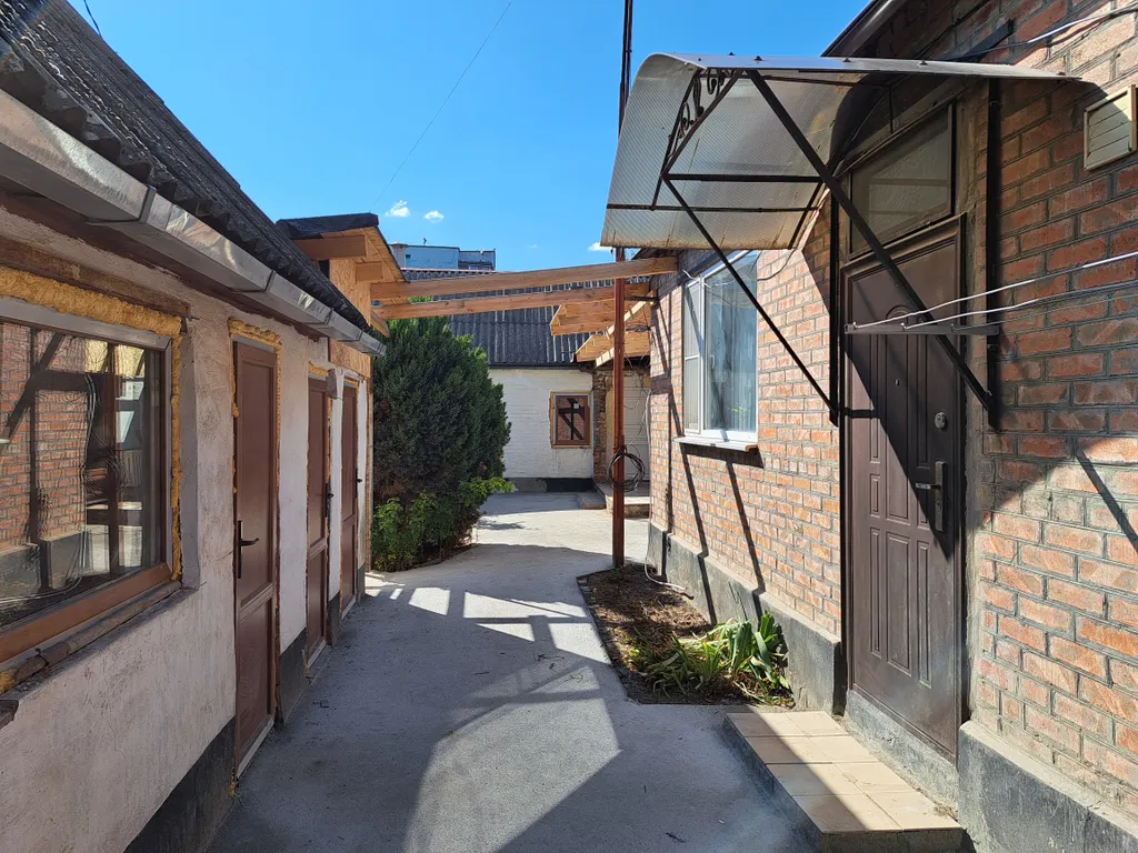 Уютный дом в центре города