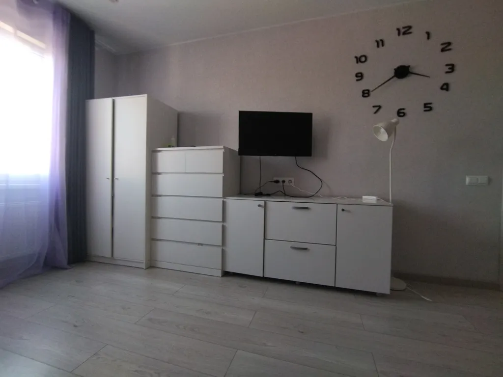 Уютная,светлая квартира в шикарном  доме. Отличная инфраструктура.