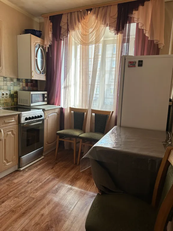 2-х комнатная квартира в центре города, с балконом