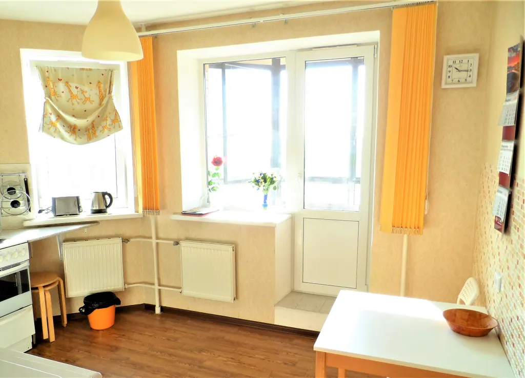 Квартира Светлая квартирка с видом на город 8 минут от м. Пареас — аренда посуточно в Парголово