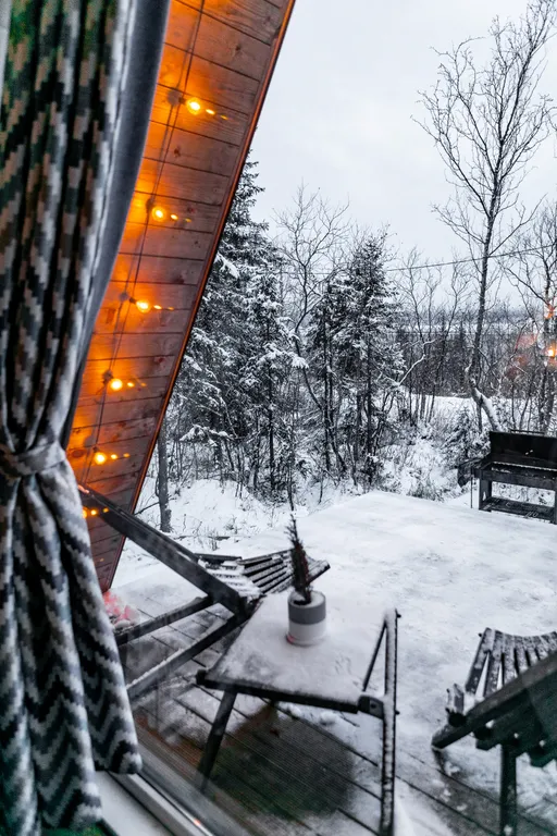 Уютный домик с сауной на берегу реки Dacha Scandi