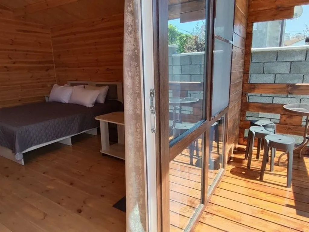 Коттедж 1-комнатный Дом — Гагра