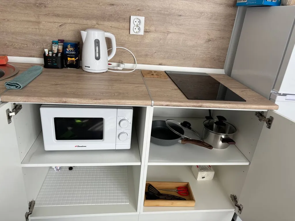 Уютная студия на набережной в центре Академического района.